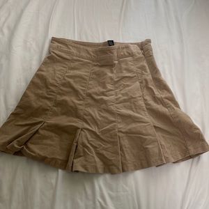 Tan tennis skirt from forever 21